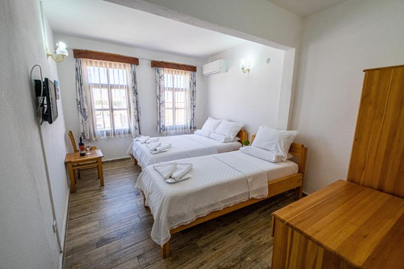 Bozcaada Lara Butik Hotel image