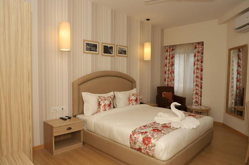 Hotel Mayvilas image