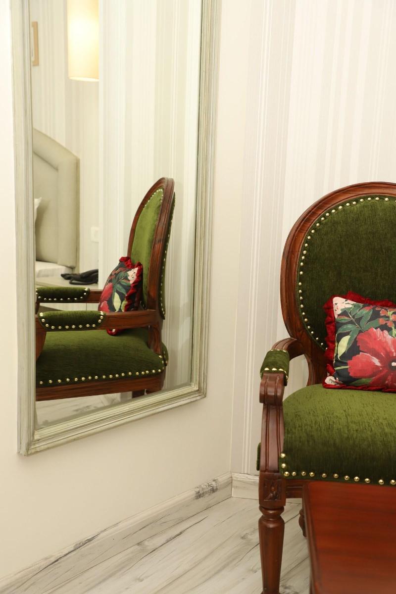 Hotel Mayvilas image