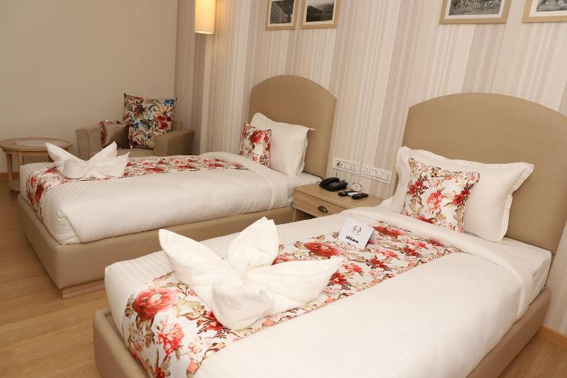 Hotel Mayvilas image