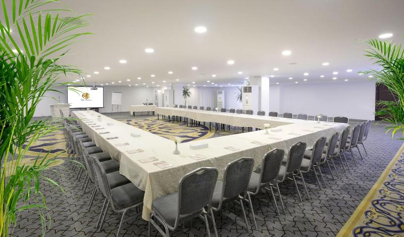 Elite Residence Tulip & Aqua Park image
