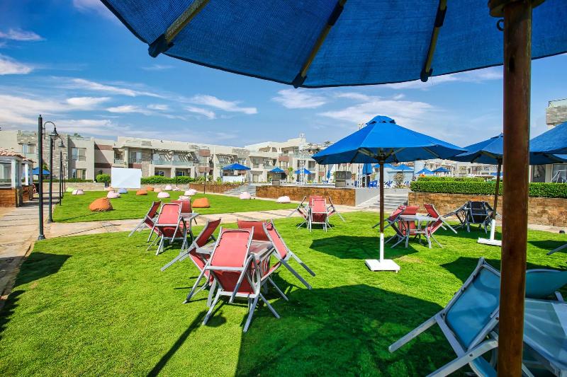 Elite Residence Tulip & Aqua Park image