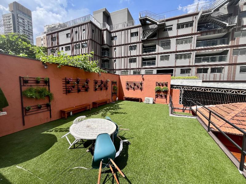 Bistu Hotel image
