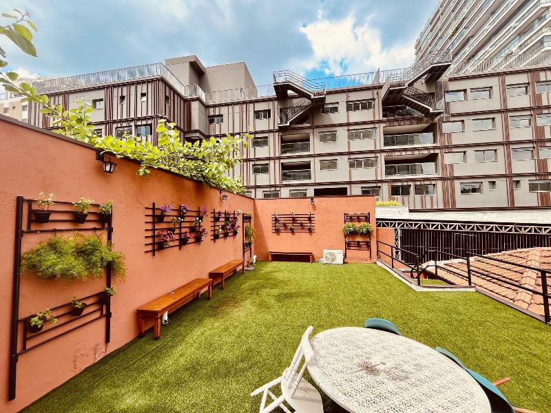 Bistu Hotel image