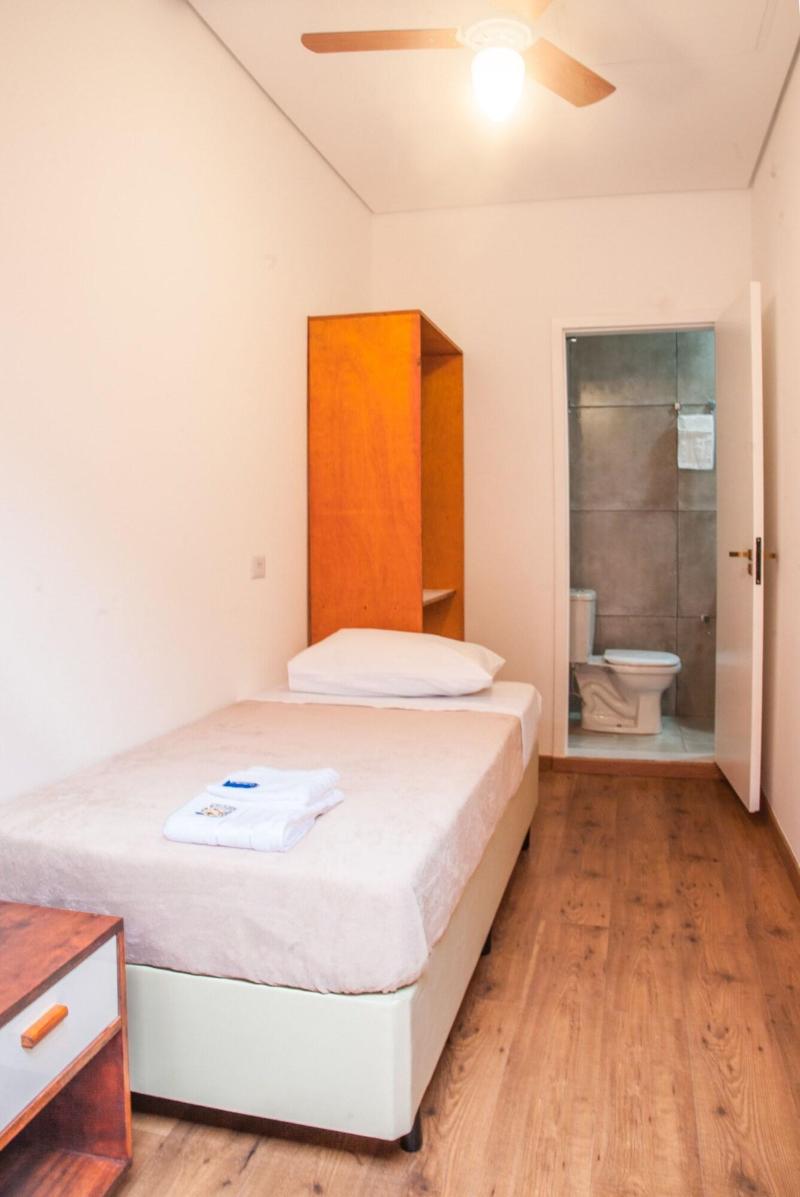 Bistu Hotel image