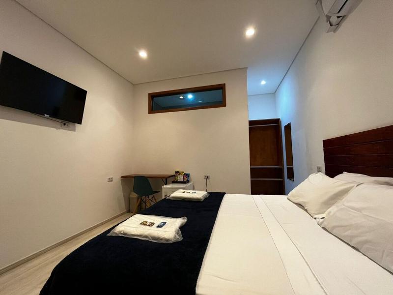 Bistu Hotel image