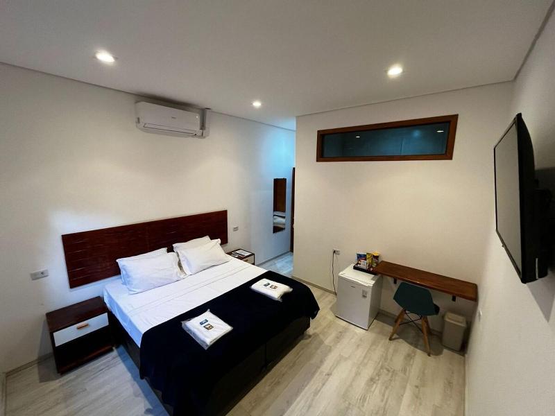 Bistu Hotel image
