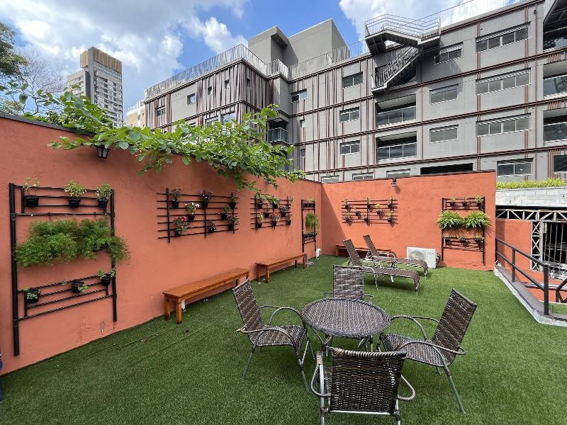 Bistu Hotel image