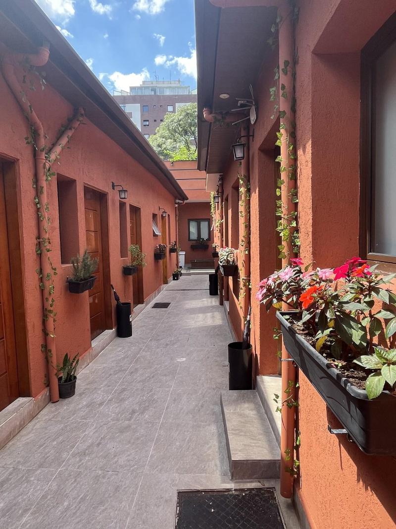 Bistu Hotel image