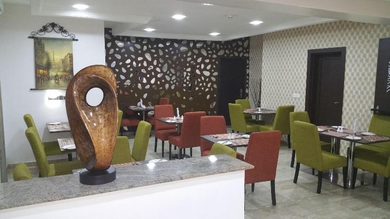 Polo Court Hotel image