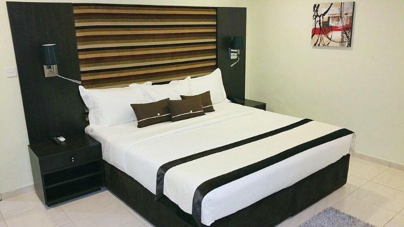 Polo Court Hotel image
