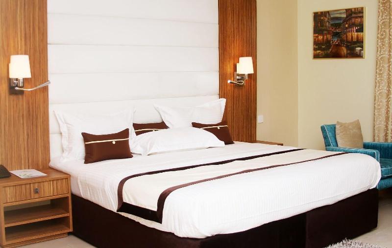 Polo Court Hotel image