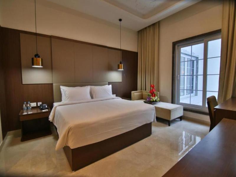 Accord Chrome Airport Hotel image