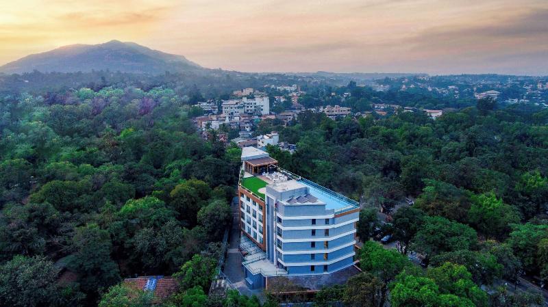 Regenta Sg's Greenotel