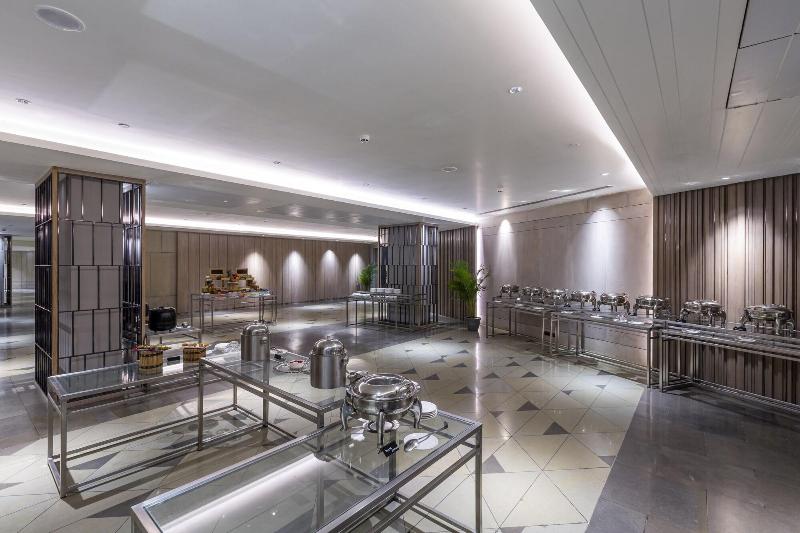 Regenta Sg's Greenotel image