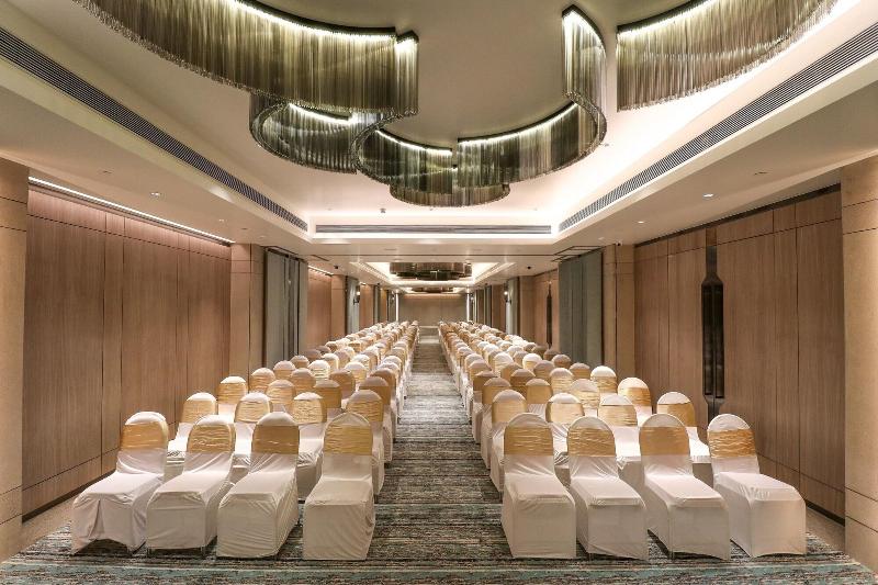 Regenta Sg's Greenotel image