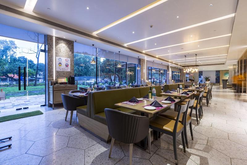Regenta Sg's Greenotel image
