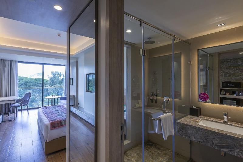 Regenta Sg's Greenotel image