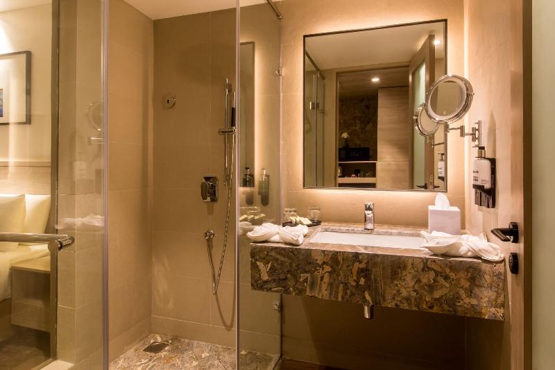 Regenta Sg's Greenotel image