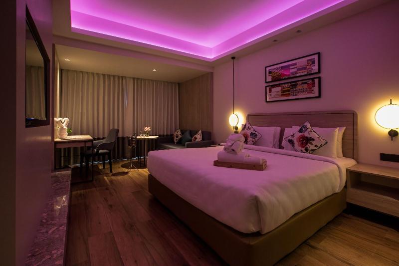 Regenta Sg's Greenotel image