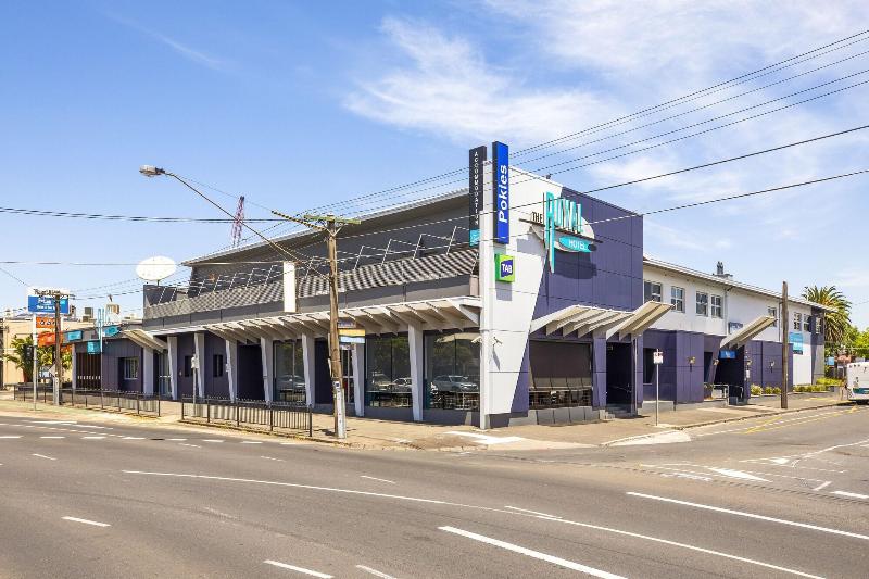 Royal Hotel By Nightcap Social image