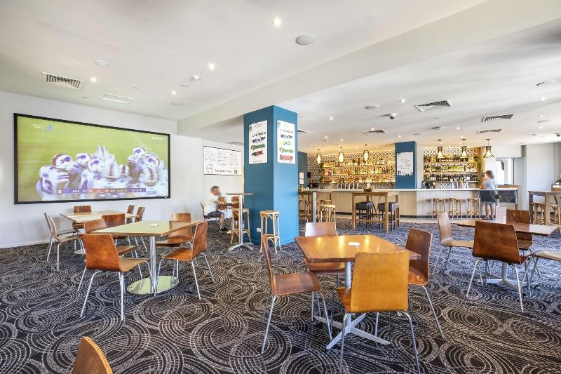 Royal Hotel By Nightcap Social image