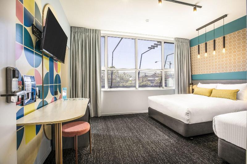 Royal Hotel By Nightcap Social image