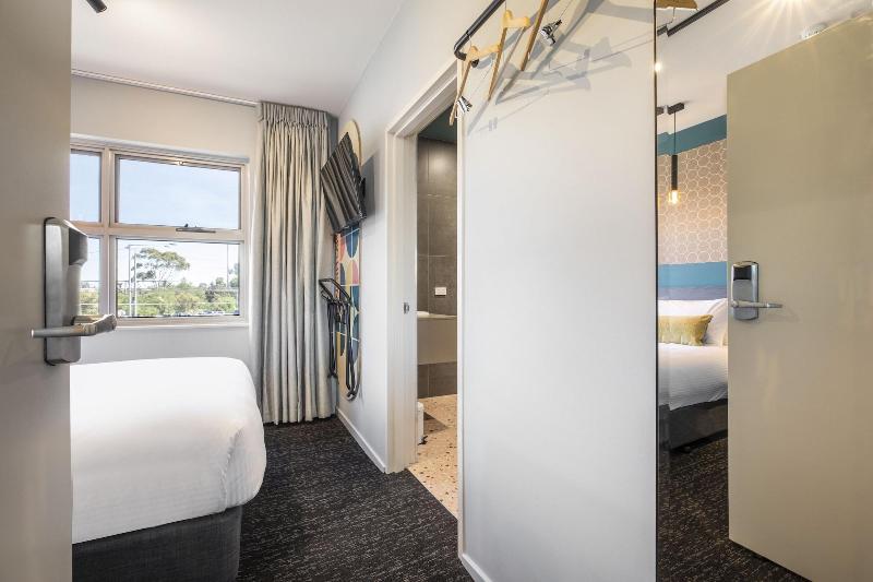 Royal Hotel By Nightcap Social image