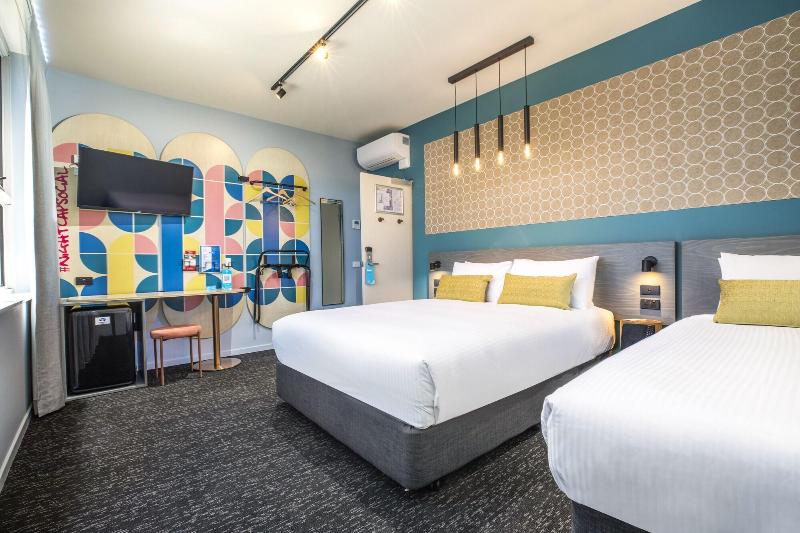 Royal Hotel By Nightcap Social image