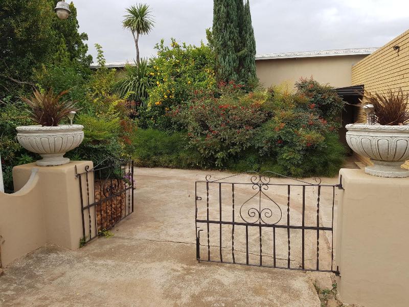 Mountain View Country Estate 3