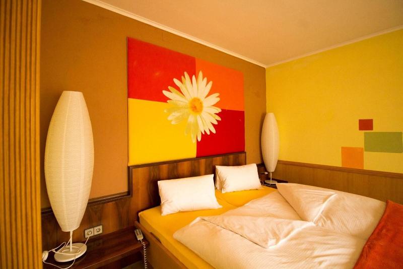 Malerwinkl - Kunsthotel image