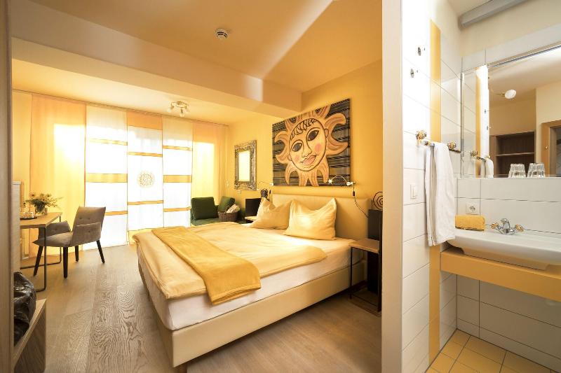 Malerwinkl - Kunsthotel image