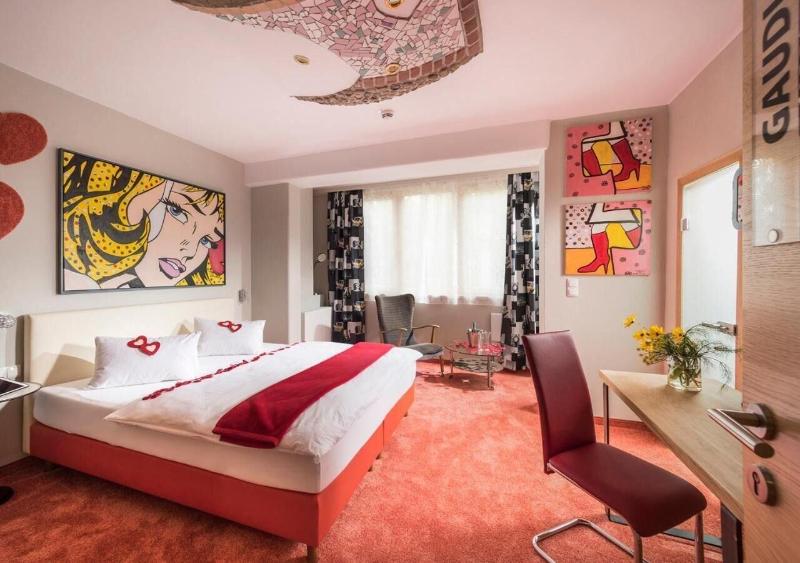 Malerwinkl - Kunsthotel image