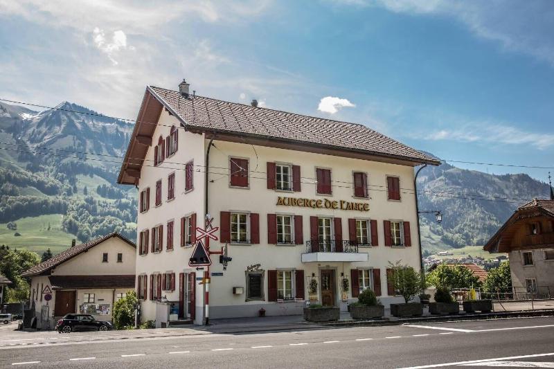 Auberge De L'ange image
