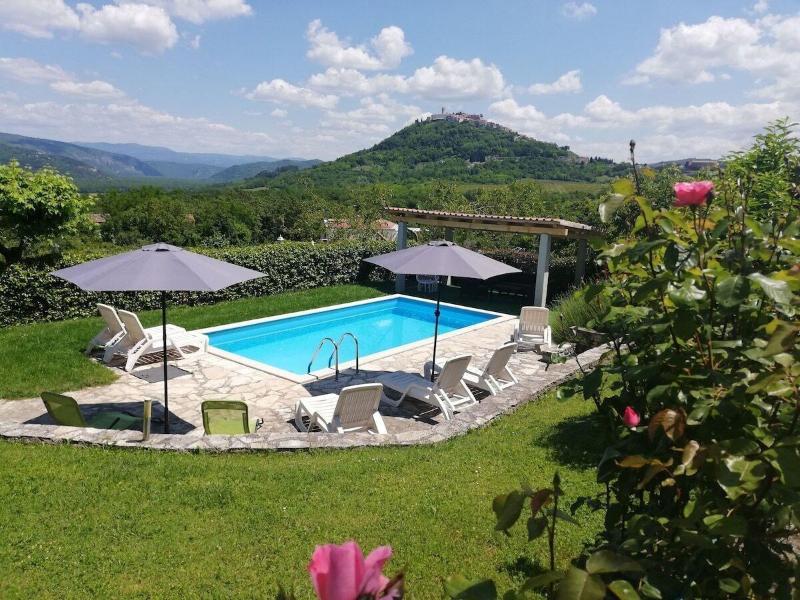 Guest House Valentino image