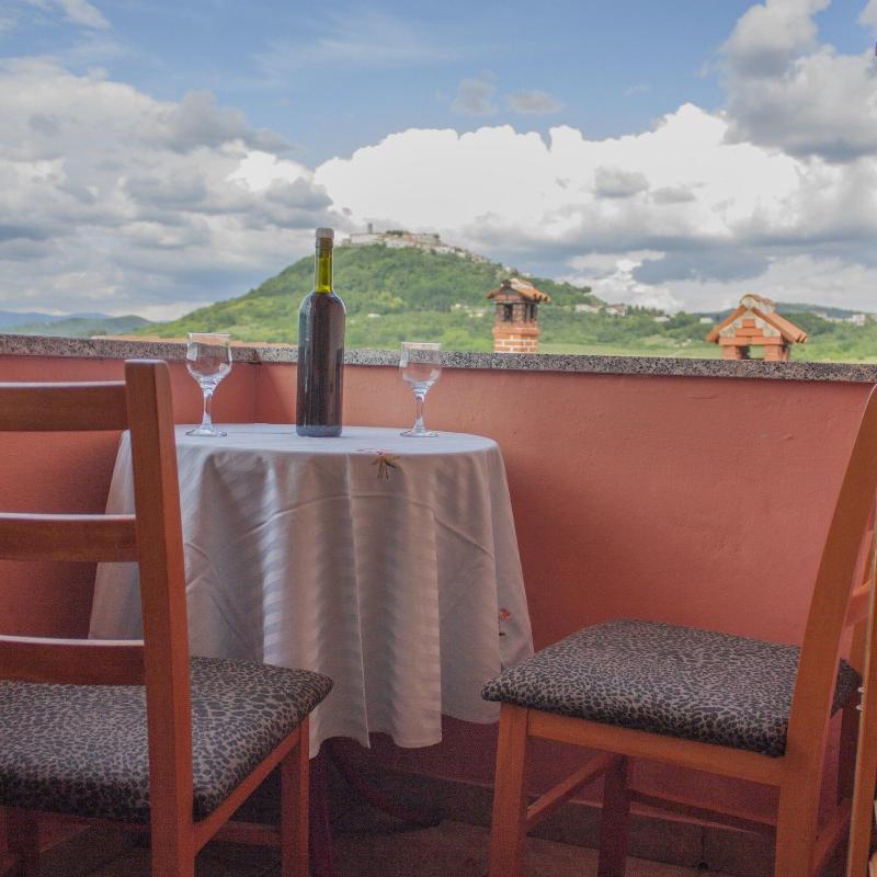 Guest House Valentino image