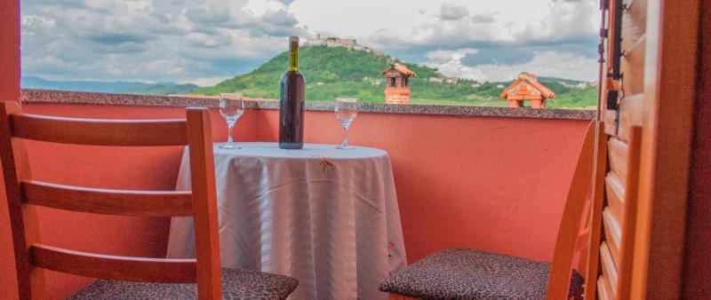 Guest House Valentino image