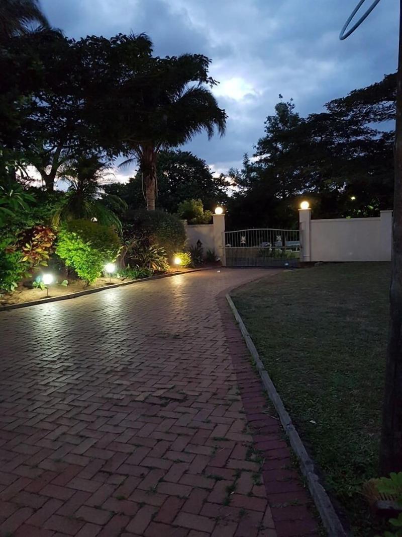 Asante Sana Guesthouse image