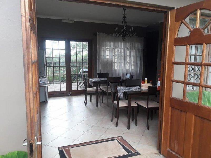 Asante Sana Guesthouse image