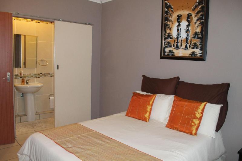 Asante Sana Guesthouse image