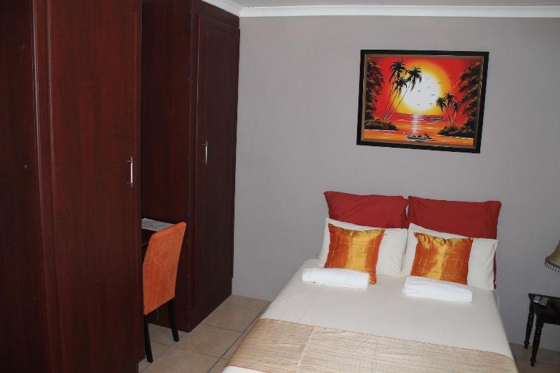 Asante Sana Guesthouse image