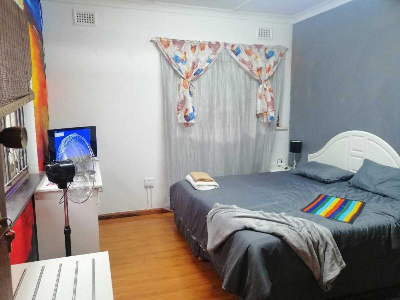 Asante Sana Guesthouse image