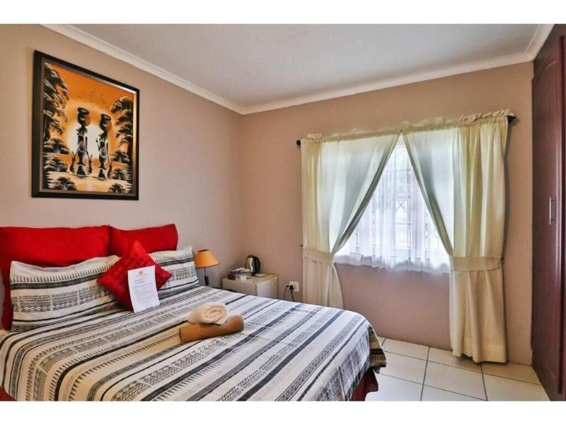 Asante Sana Guesthouse image
