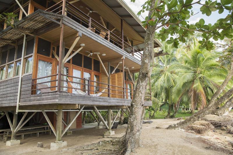 Residencia Natural image