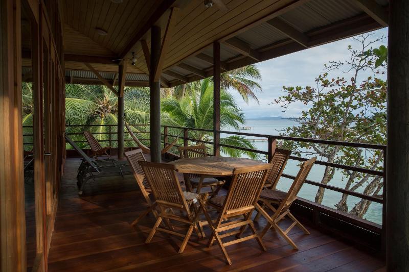 Residencia Natural image
