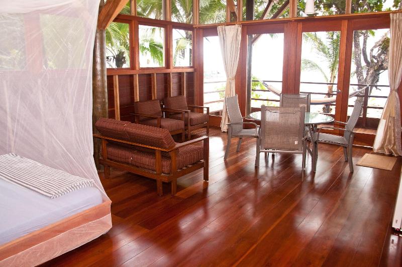 Residencia Natural image