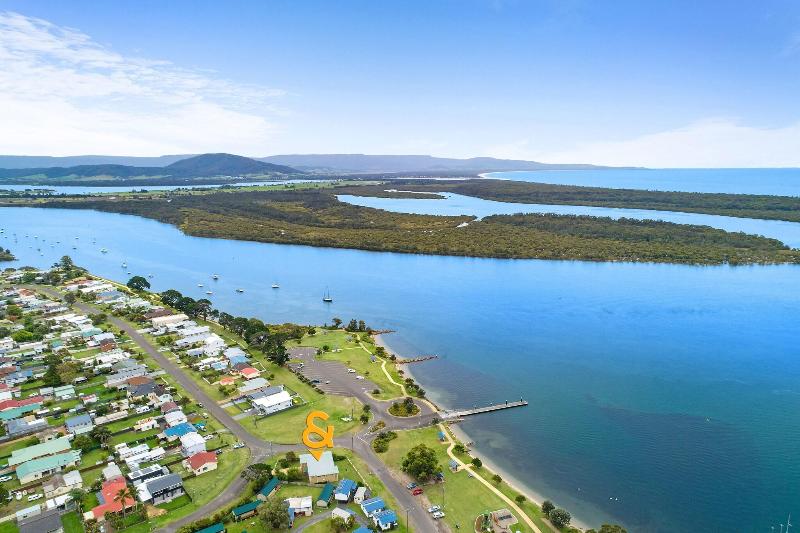 South Coast Retreat image
