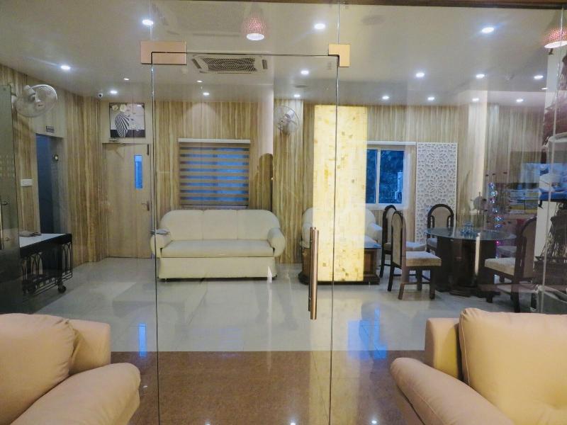 Ratana International image