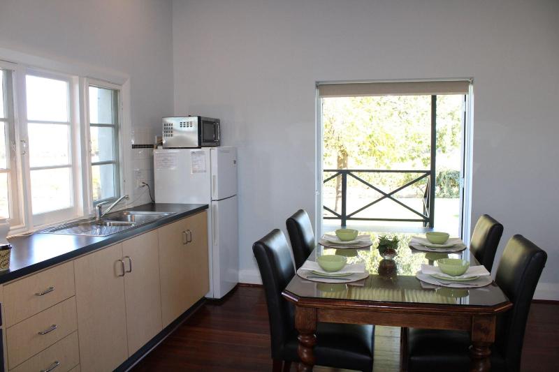 Vineyard Cottage At Upper Reach Winery image