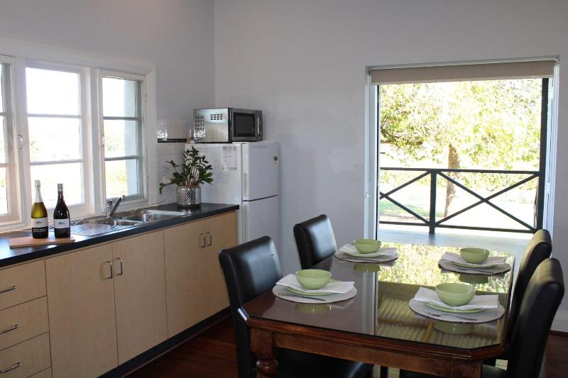Vineyard Cottage At Upper Reach Winery image